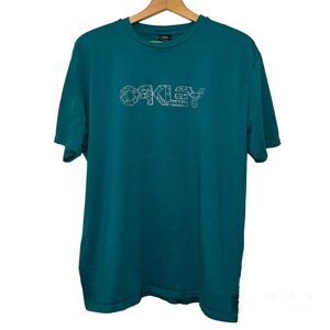 Oakley teal green Men’s short sleeved regular fit teeshirt. Size 2XL